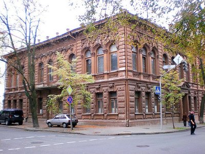 초콜릿 하우스 (쇼콜라드니 부디노크)